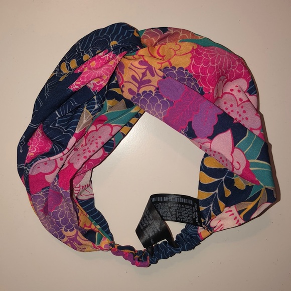 Zara Accessories - Zara Floral Print headband